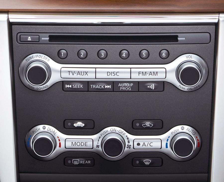  Nissan Teana 2012 года  (JP) (фото 9 из 36)